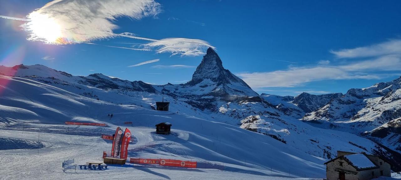 Appartement Au Centre De Zermatt Kültér fotó